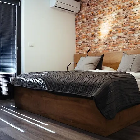 Buzinel Estate Guest house Dobrovo