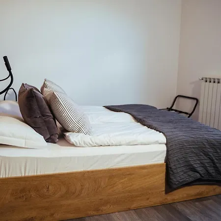 Vendégház Buzinel Estate Dobrovo